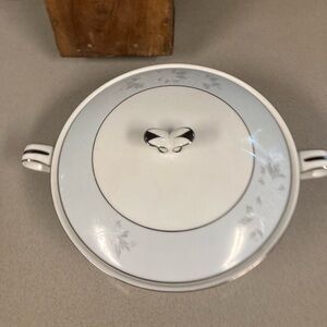 Noritake Covered Vegatable dish